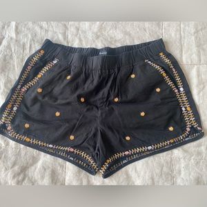 Madewell shorts with embroidery detail